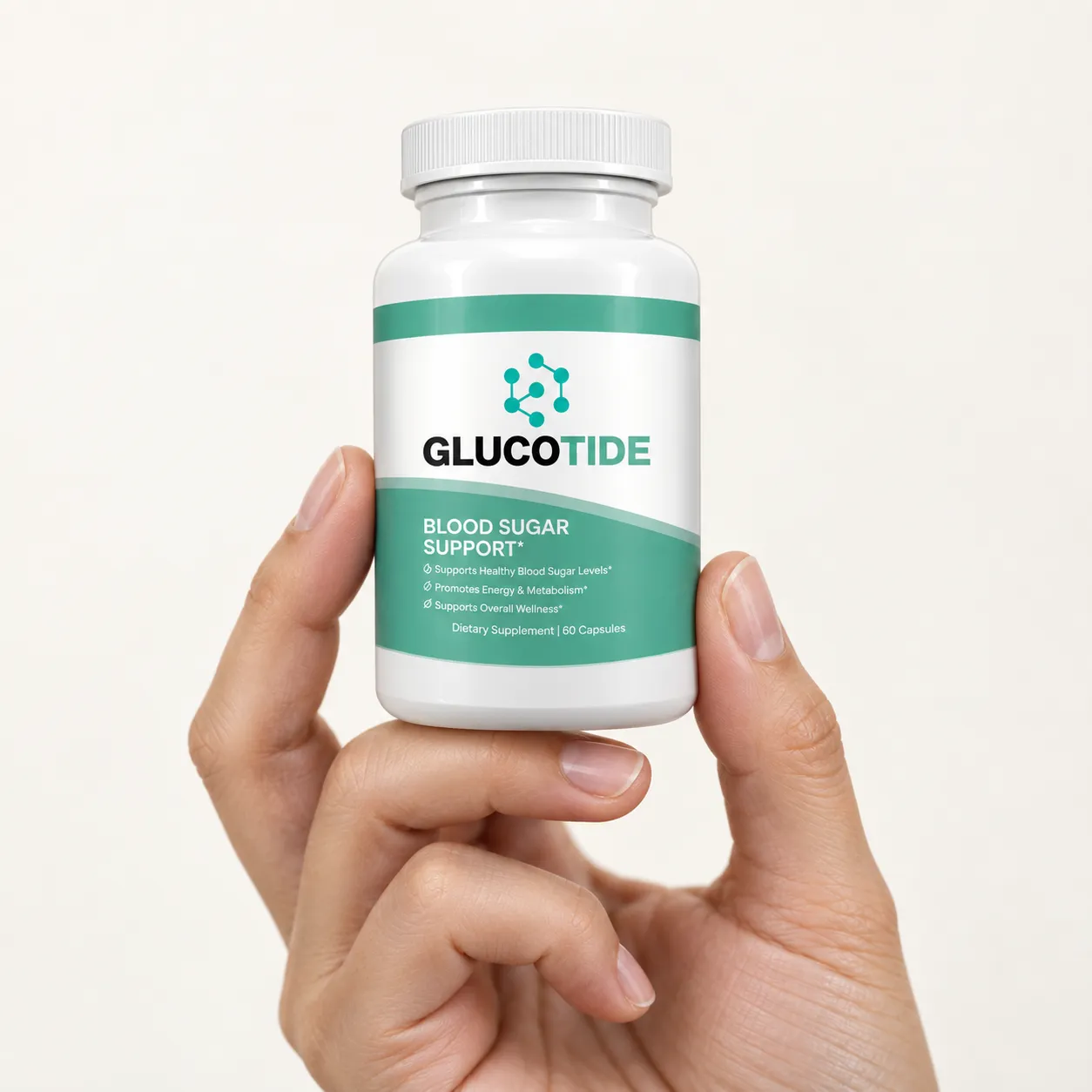 Glucotide — the package held in a hand